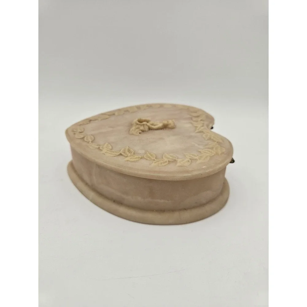 Vintage Avondale Trinket Jewelry Box Heart shape Pink Hinged